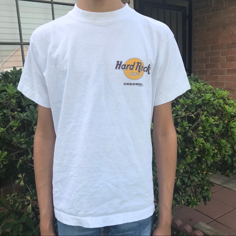 Hard Rock Cafe shirt